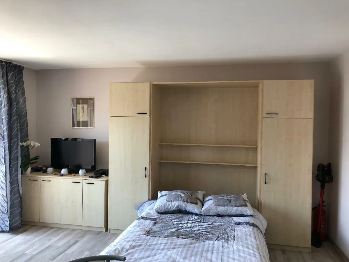 Shiny Nice Studio At Ostend Appartement